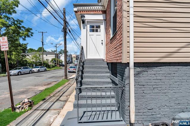 130 19th Avenue, Irvington, NJ 07111