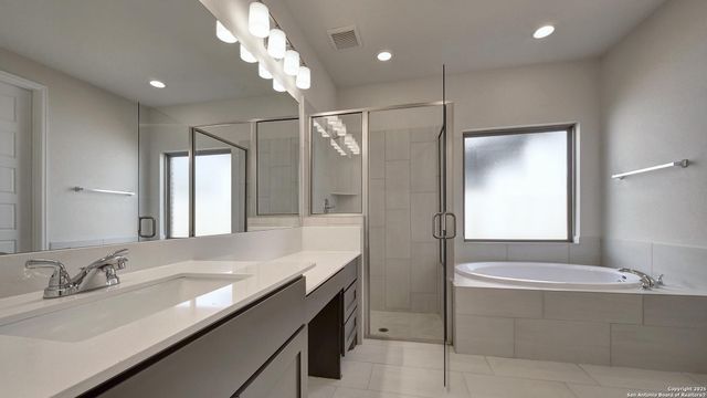 12913 Gilmore Bend, San Antonio, TX 78245