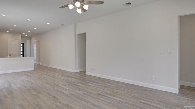 12913 Gilmore Bend, San Antonio, TX 78245