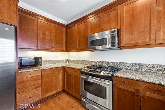 1021 Cravens 9, Torrance, CA 90501