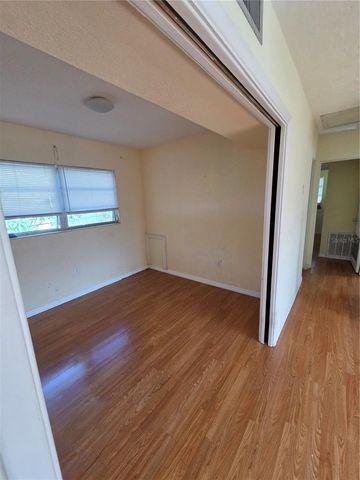 350 N LEVIS AVENUE, Tarpon Springs, FL 34689