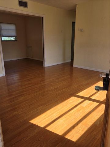 350 N LEVIS AVENUE, Tarpon Springs, FL 34689