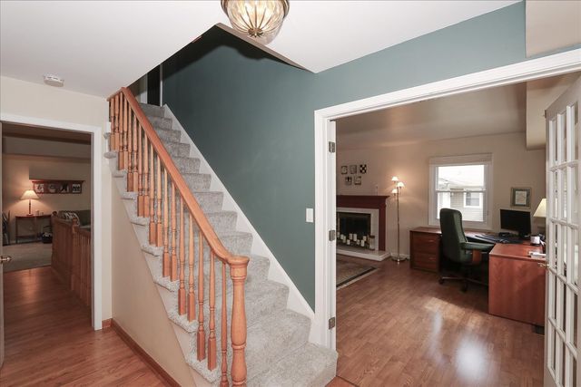 174 Timber Hill Road, Buffalo Grove, IL 60089
