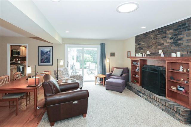 174 Timber Hill Road, Buffalo Grove, IL 60089