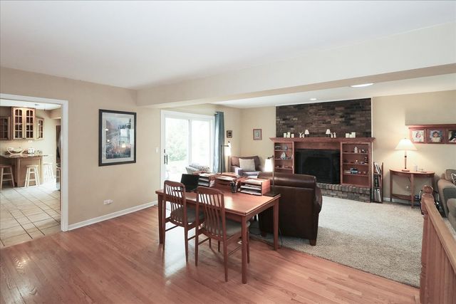174 Timber Hill Road, Buffalo Grove, IL 60089