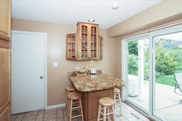 174 Timber Hill Road, Buffalo Grove, IL 60089