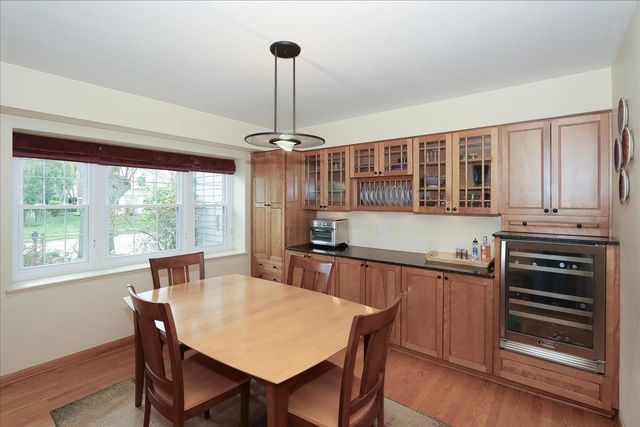 174 Timber Hill Road, Buffalo Grove, IL 60089