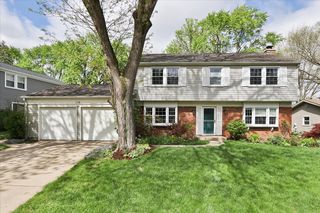 174 Timber Hill Road, Buffalo Grove, IL 60089