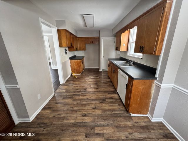 3945 Hazelhurst Avenue, Toledo, OH 43612