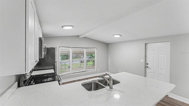 212 KAYLOR DRIVE, Auburndale, FL 33823