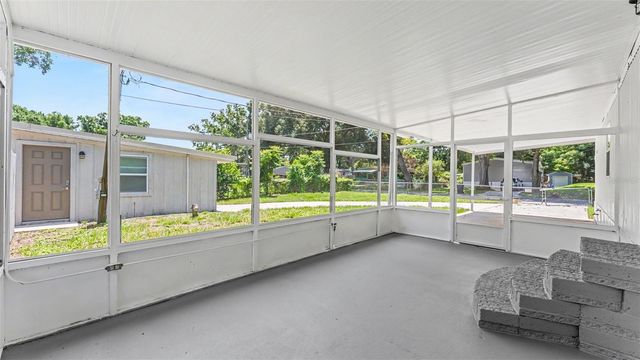 212 KAYLOR DRIVE, Auburndale, FL 33823
