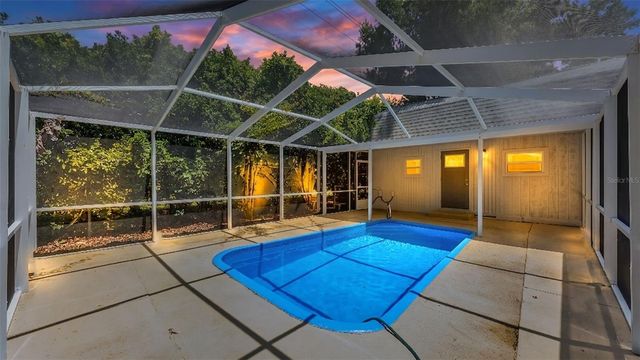 212 KAYLOR DRIVE, Auburndale, FL 33823