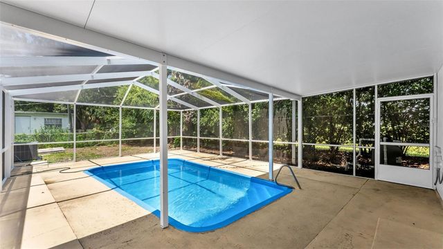 212 KAYLOR DRIVE, Auburndale, FL 33823