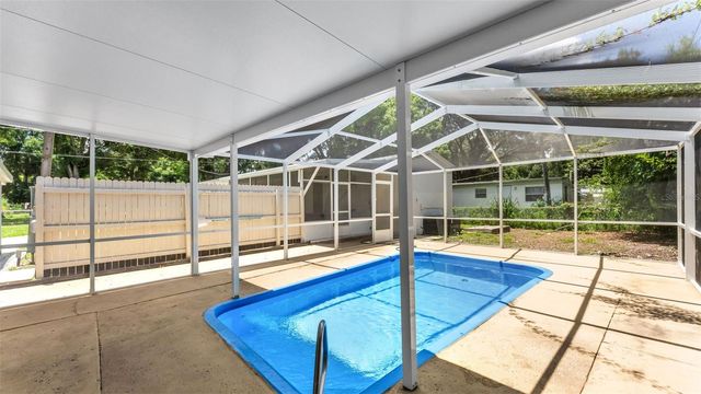 212 KAYLOR DRIVE, Auburndale, FL 33823