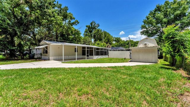 212 KAYLOR DRIVE, Auburndale, FL 33823
