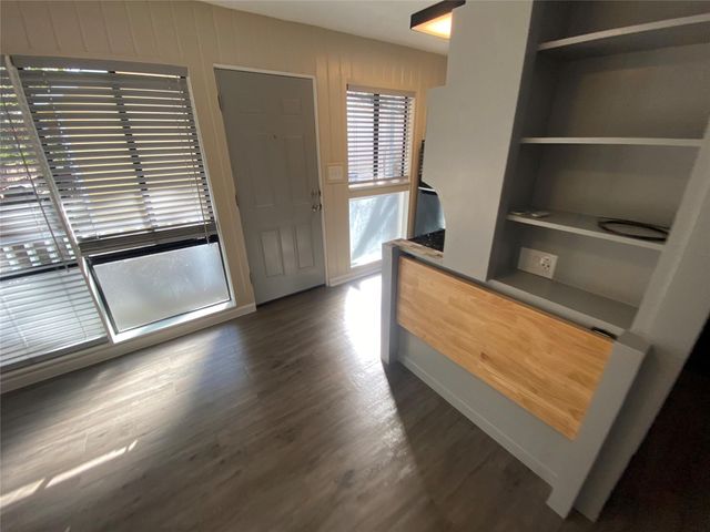 3010 Fruth St ST B, Austin, TX 78705
