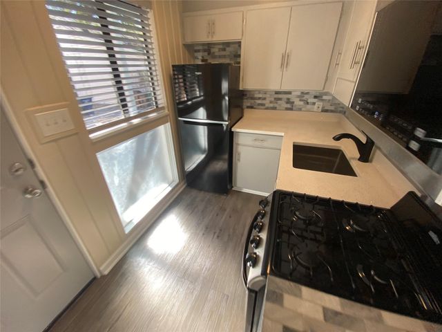 3010 Fruth St ST B, Austin, TX 78705