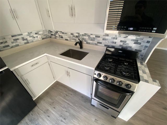 3010 Fruth St ST B, Austin, TX 78705