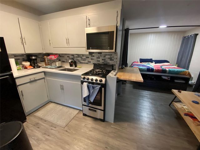 3010 Fruth St ST B, Austin, TX 78705