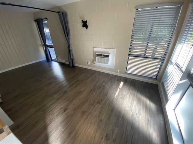 3010 Fruth St ST B, Austin, TX 78705