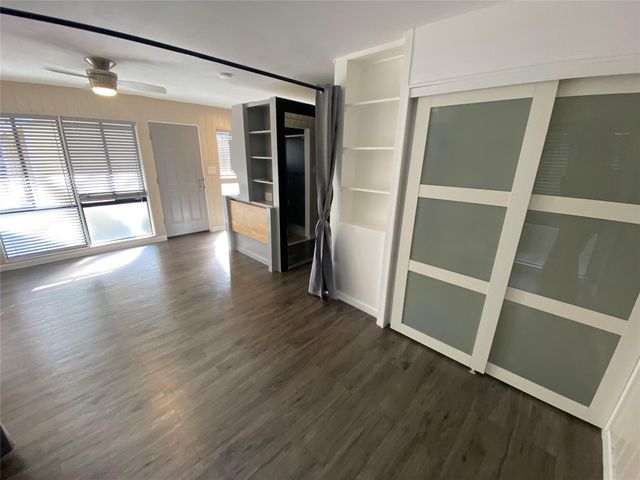 3010 Fruth St ST B, Austin, TX 78705