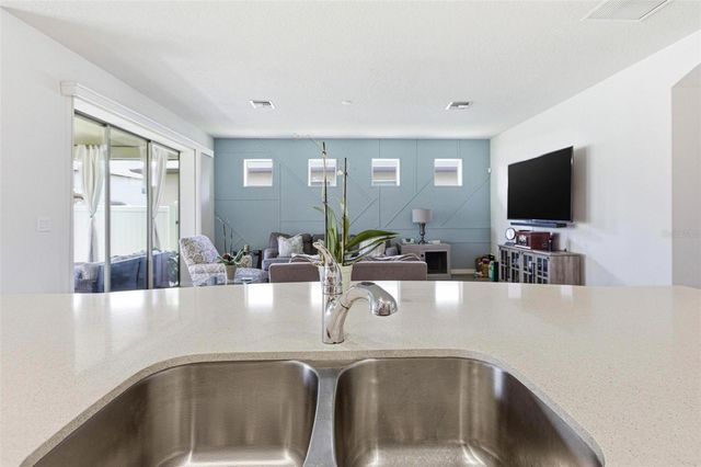 5303 LEVANA STREET, Palmetto, FL 34221