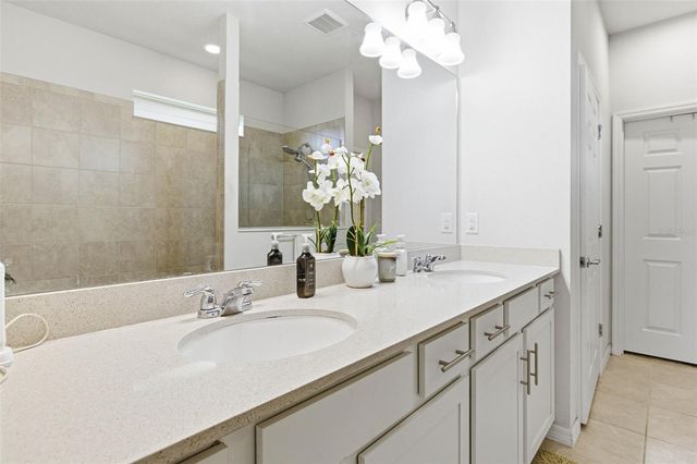 5303 LEVANA STREET, Palmetto, FL 34221