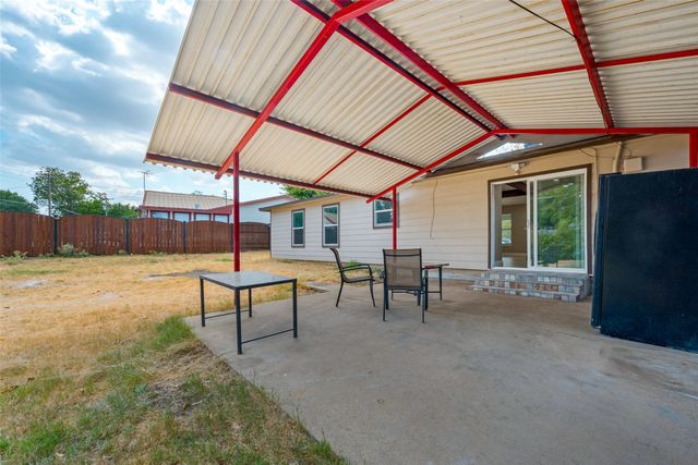 3584 Regal Road, Fort Worth, TX 76111