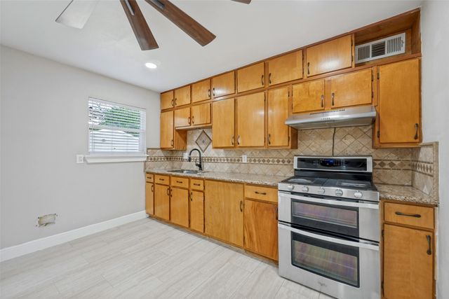3584 Regal Road, Fort Worth, TX 76111