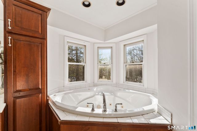 704 Cherry Brook Road, Canton, CT 06019