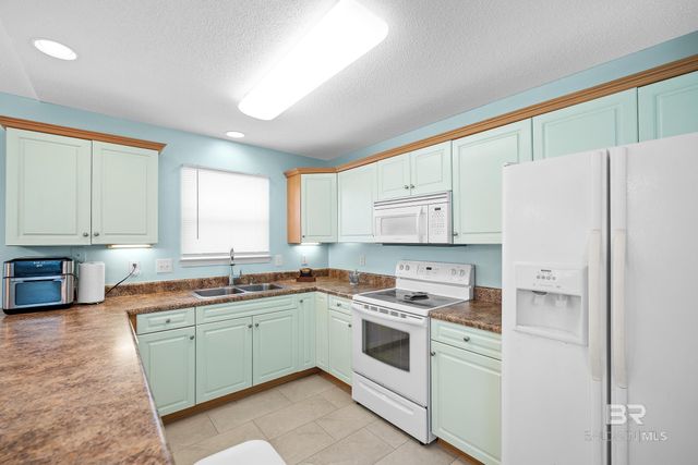 1969 Ridgewood Drive, Lillian, AL 36549