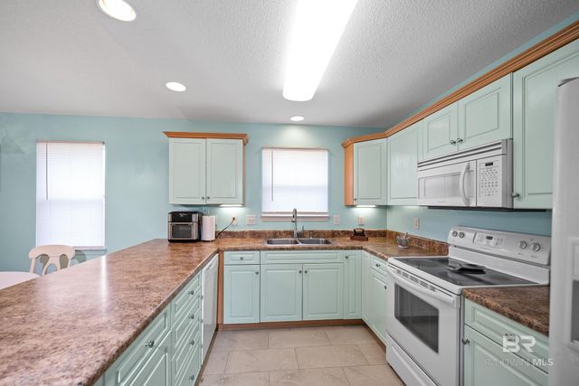 1969 Ridgewood Drive, Lillian, AL 36549