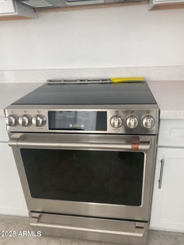 14204 W HONEYSUCKLE Drive, Surprise, AZ 85387