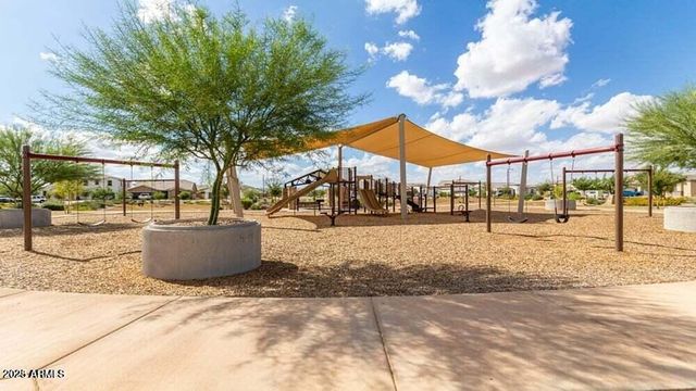 14204 W HONEYSUCKLE Drive, Surprise, AZ 85387