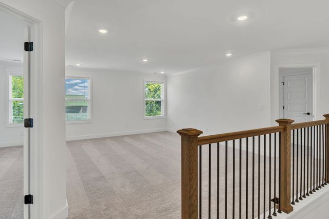 460 Triple Crown Cir, Gallatin, TN 37066