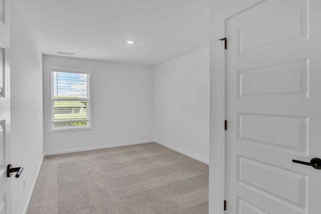 460 Triple Crown Cir, Gallatin, TN 37066