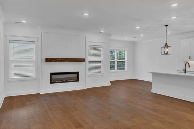 460 Triple Crown Cir, Gallatin, TN 37066