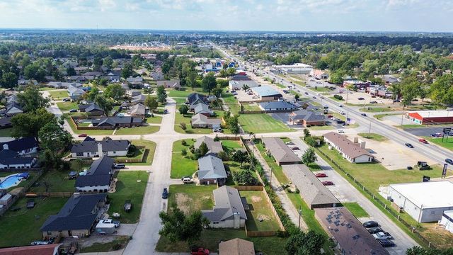 2709 W Sayre Lane, Rogers, AR 72758