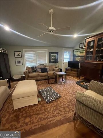 16040 Henderson Road, Milton, GA 30004