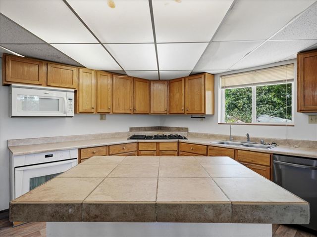 36211 Toku Poyah, North Fork, CA 93643