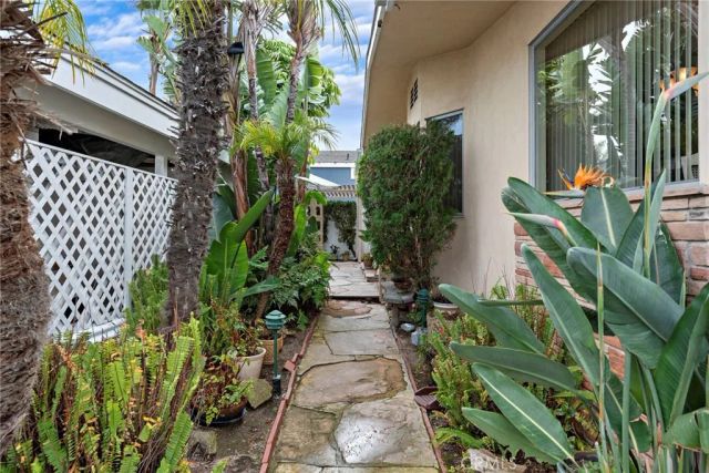 114 Yorktown, Newport Beach, CA 92660