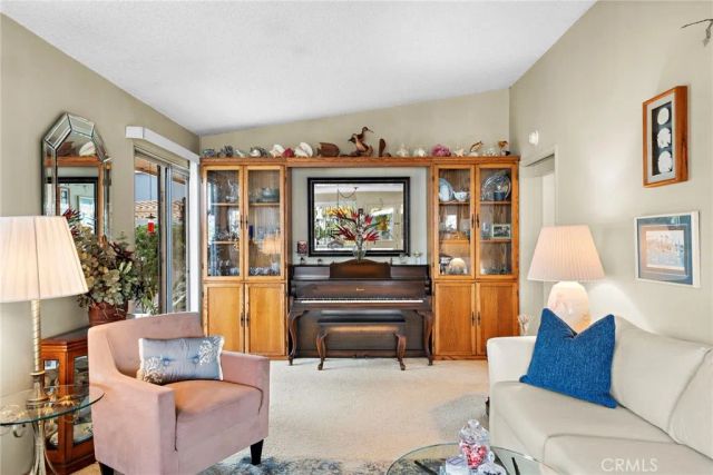 114 Yorktown, Newport Beach, CA 92660
