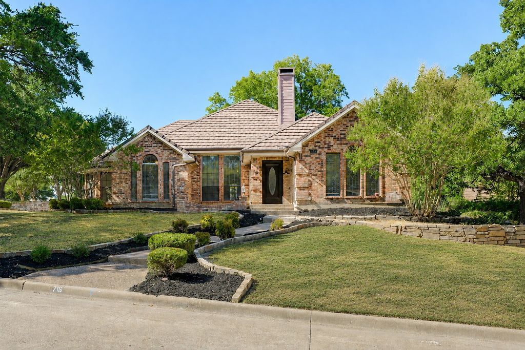 716 Ashley Drive, Hurst, TX 76054 — exterior