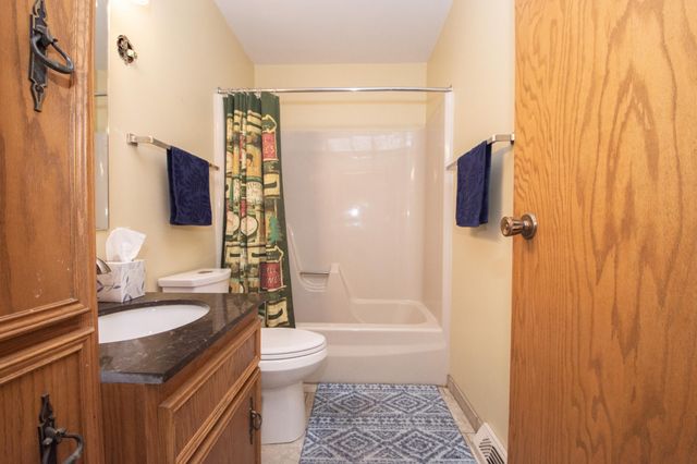 3401 Par Street N, Fargo, ND 58102
