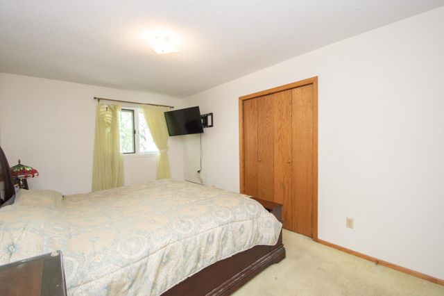 3401 Par Street N, Fargo, ND 58102