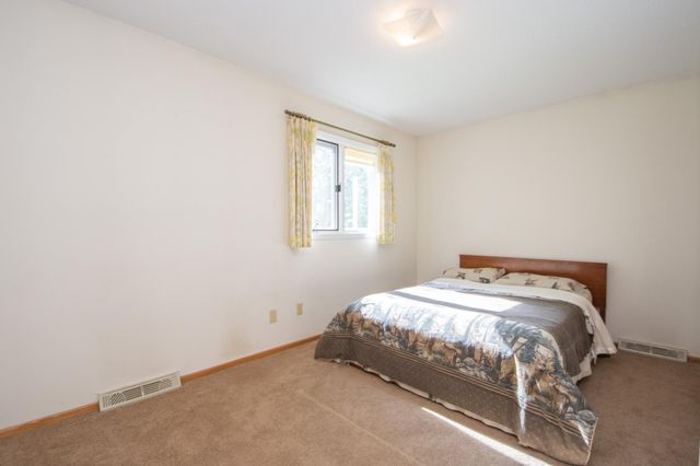 3401 Par Street N, Fargo, ND 58102