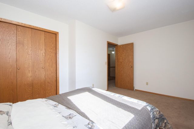 3401 Par Street N, Fargo, ND 58102