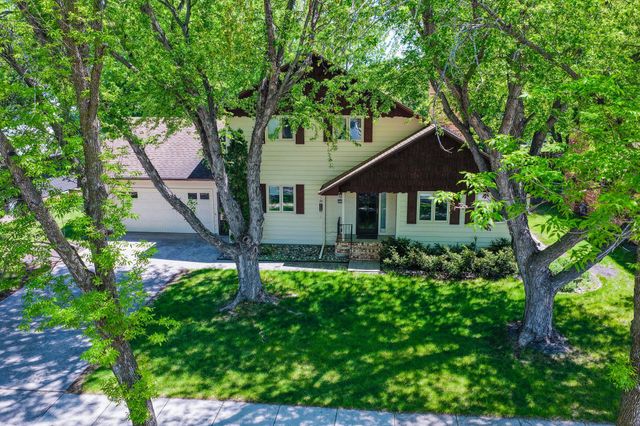3401 Par Street N, Fargo, ND 58102