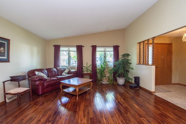 3401 Par Street N, Fargo, ND 58102