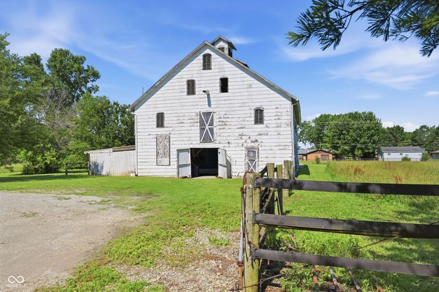 4083 W State Road 32, Anderson, IN 46011